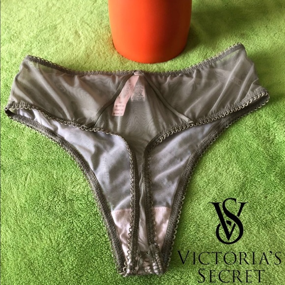 NWT Victoria’s Secret Bra & Panty Set - Picture 3 of 8
